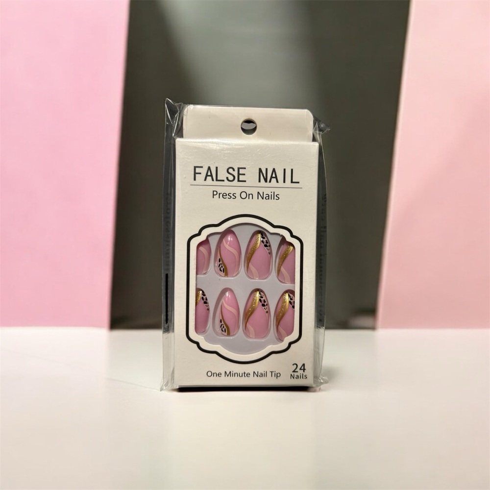5️⃣ Press On Nails Set | Pink & Gold Design Or 5 For 25
